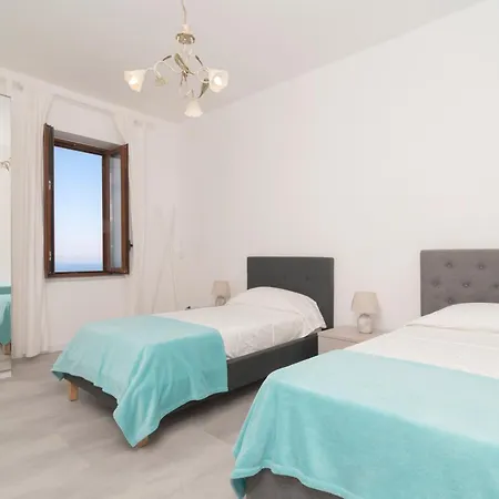 The Phoenix - Modern Breathtaking Sea View With 2 Terraces, 2 Balconies, Small Private Garden And Private Parking Holiday home *