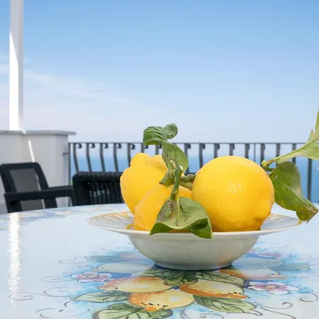Сasa de vacaciones Breathtaking Sea View On Sorrento Coast With Sunset Terrace & Parking Massa Lubrense