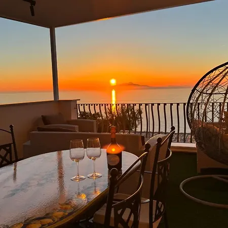 Breathtaking Sea View On Sorrento Coast With Sunset Terrace & Parking Dom wakacyjny Massa Lubrense